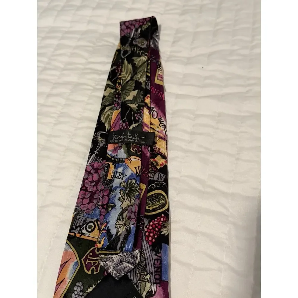 Vintage 1992 Nicole Miller Wine Vineyard Grapes 100% Silk Novelty Tie Korea